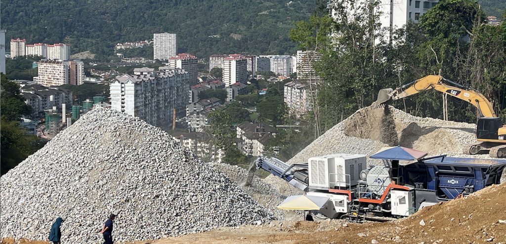 200 t/h Granite Crushing Plant in Zambia